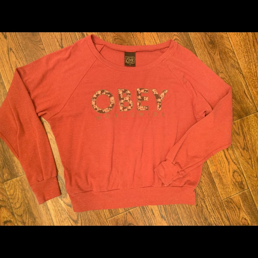 Obey crew neck sweat shirt